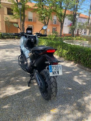 Honda X-ADV 750