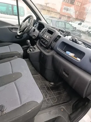 Opel Vivaro 2016
