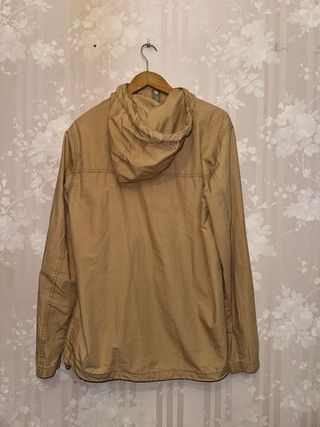 Chubasquero Pull&Bear Beige Talla S
