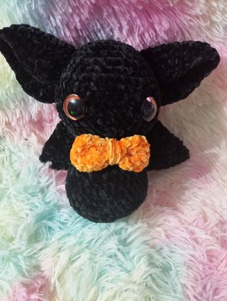 Muñeco murciélago crochet negro