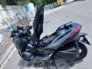 YAMAHA XMAX TECH MAX 300