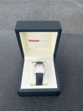 Reloj Victorinox Swiss Army Mujer 24019