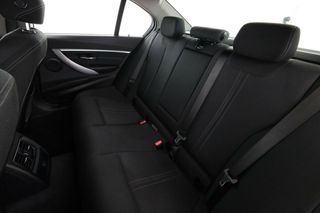 BMW Serie 3 318d Sport Line