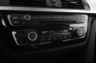 BMW Serie 3 318d Sport Line