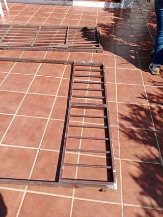 Puerta de hierro con llaves Alto 2,06 Ancho 75,5