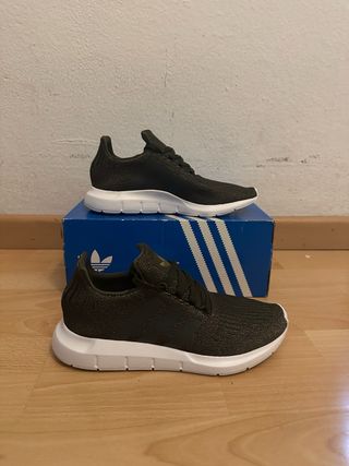 Zapatillas Adidas Swift Run Talla 40