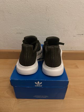 Zapatillas Adidas Swift Run Talla 40