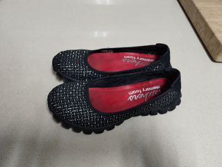 Merceditas bailarinas Skechers Talla 39