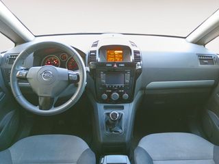 Opel Zafira Family