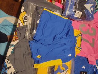 Ropa de fútbol Macron de FC benaguasil está nueva 
