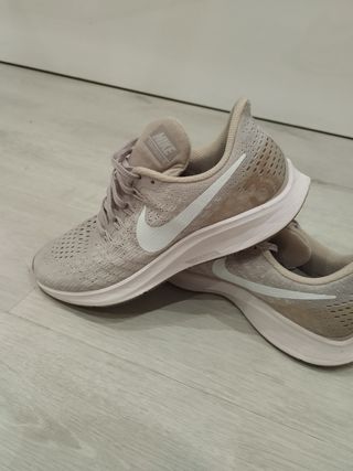 Nike Air Pegasus 35 