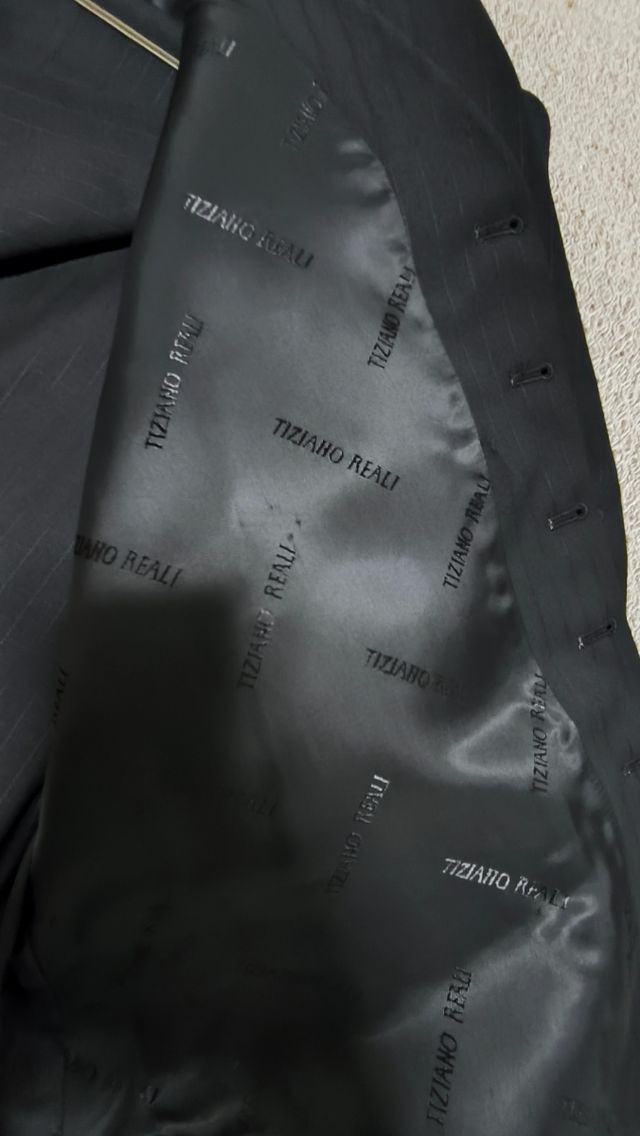 Abito uomo TIZIANO REALI nero gessato