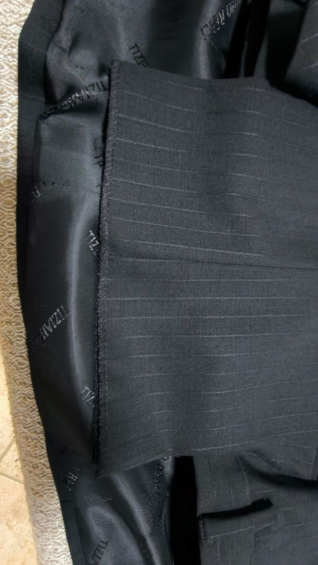 Abito uomo TIZIANO REALI nero gessato