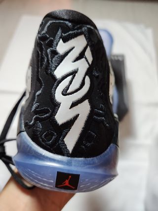 Jordan Zion 3 Zapatillas Baloncesto Negras Blancas