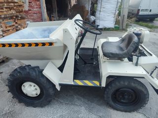 Dumper Tecnocar con motor Lombardini