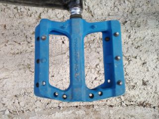 Bicicleta Dirt Jump BTWIN