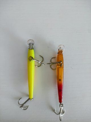 Lote 2 señuelos pesca spinning

