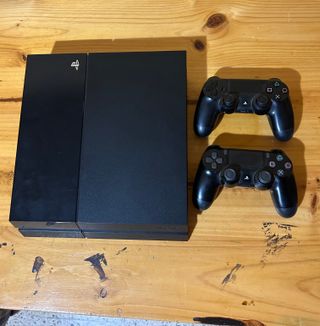 PS4 (PlayStation 4) + 2 mandos