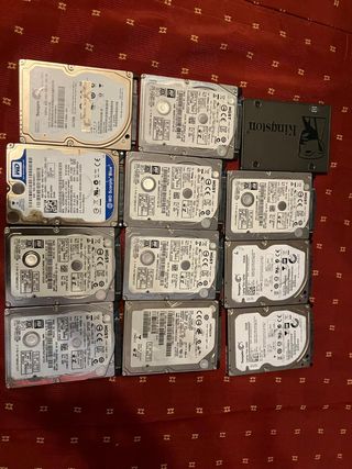 Lote 11 discos duros (kingston no disponible)