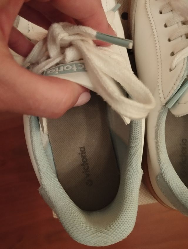 Zapatillas Victoria Mujer Blancas y Azul