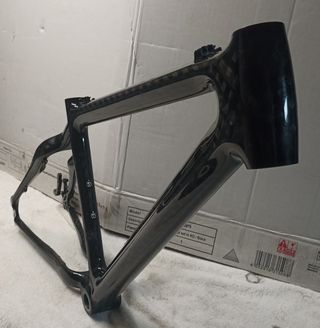 Cuadro MTB Carbono 26'' para reparar