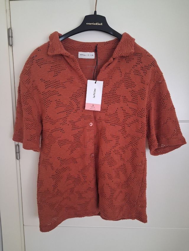 Camisas Naranja y Verde Nuevas