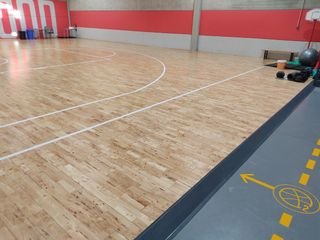 Tarima deportiva de madera