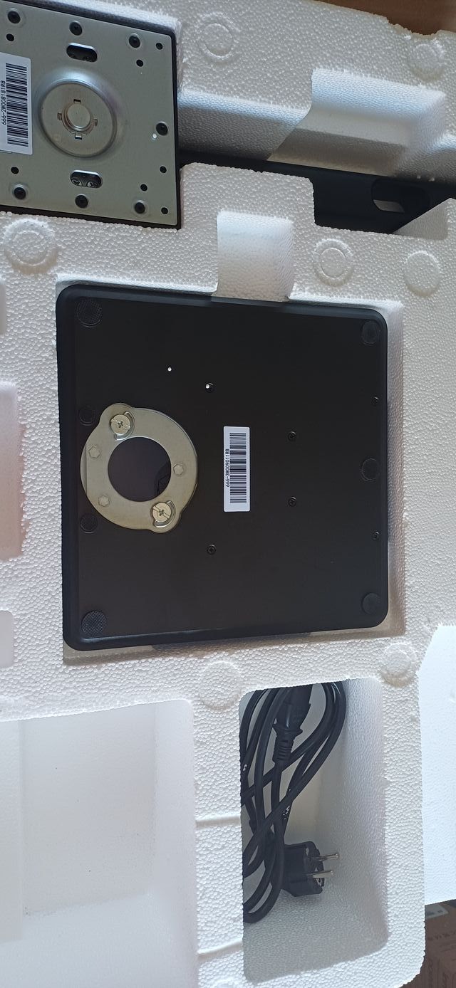 Monitor Lenovo N27p UHD USB-C