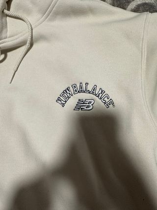 Sudadera New Balance Beige