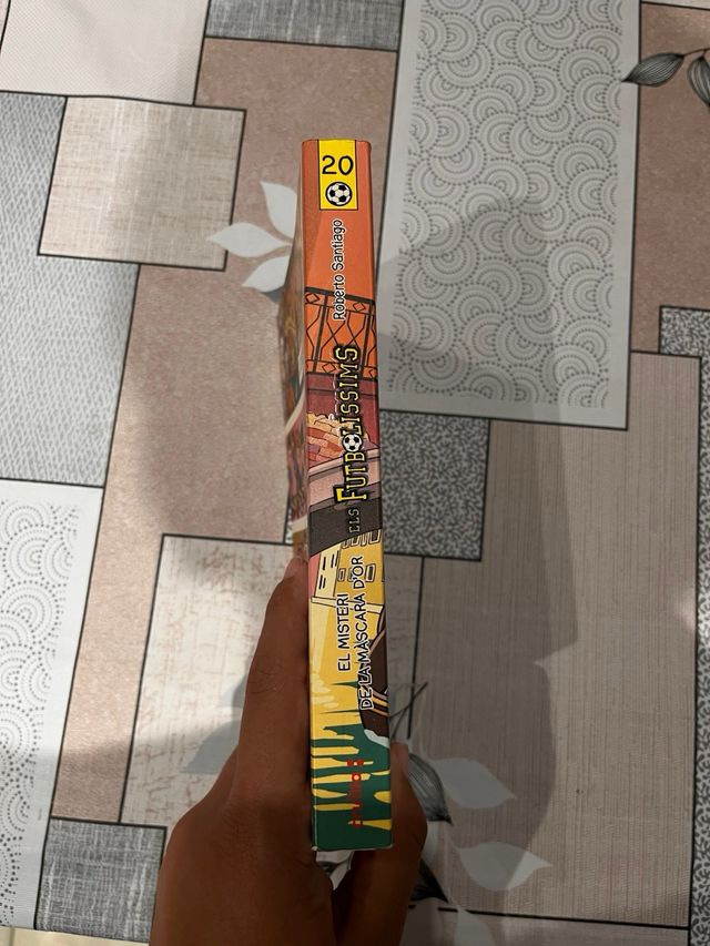 Els Futbolíssims 20: El misteri de la màscara d'or