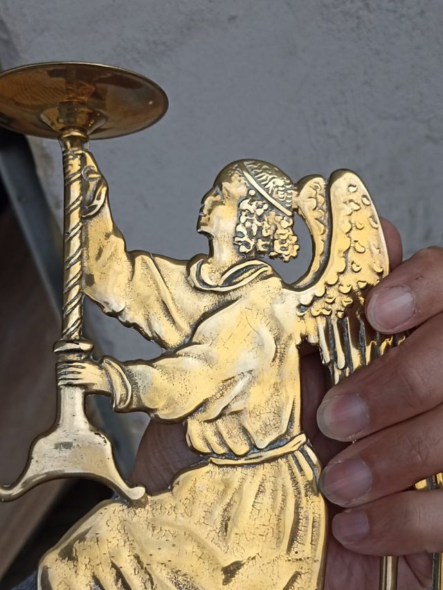 Figura ángel candelabro bronce inglés