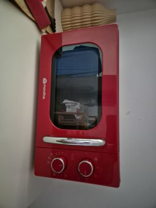 Microondas Mandine Rojo