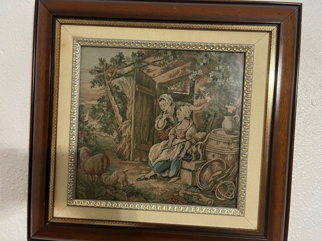 Tapiz antiguo enmarcado con cristal