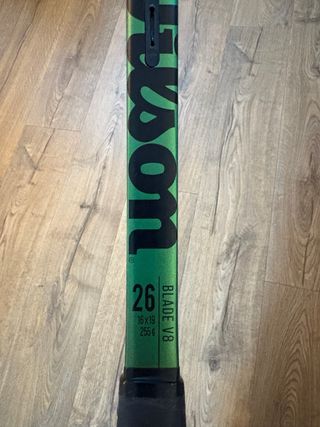Raqueta Wilson Blade 26 V8 niño