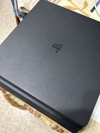 PS4 (PlayStation 4) Negra Casi Sin Uso