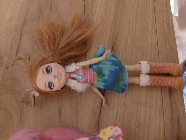 Muñecas Enchantimals y animales