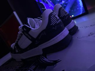 Zapatos Louis Vuitton Air Force Blanco y Negro