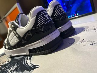 Zapatos Louis Vuitton Air Force Blanco y Negro