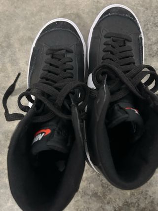 Nike Blazer Mid '77 Negro Blanco