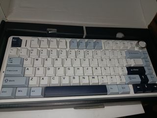 Teclado Gamer PC Blanco y Gris