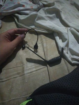 Reloj Inteligente Roto con Cargador