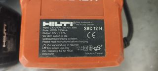 Atornillador Hilti con cargador