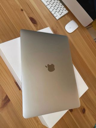 MacBook Air 13 2020 Plata/Gris Espacial