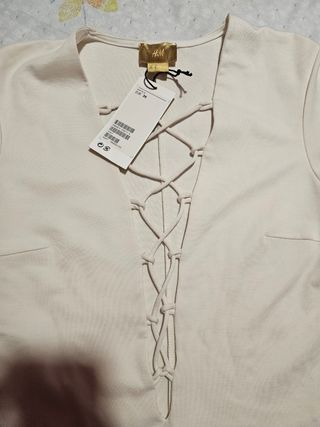 Body H&M color beige