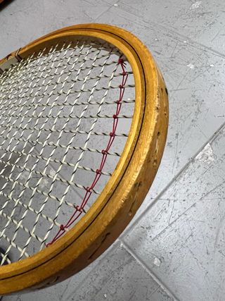 Raqueta Tenis Vintage Sunsport madera y fibra.