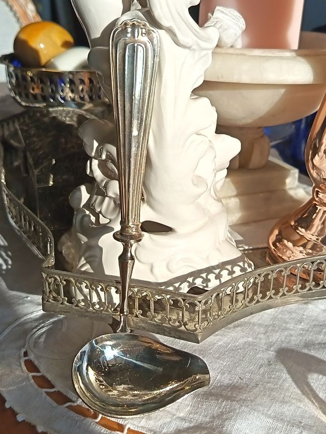 Antico Cucchiaio per salsiera in lamina arg. 800