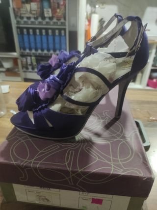 Zapatos de fiesta morados Nora