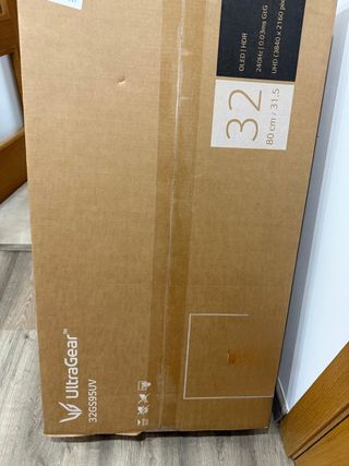 Monitor LG UltraGear 32 OLED HDR