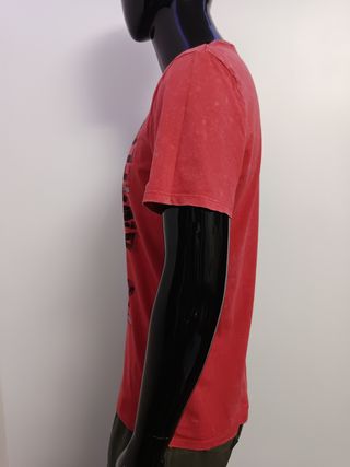 Camiseta Guess Roja Estampada