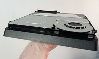 Consola PS4 Slim 1TB Equipada 12.00 + Mando Orig.